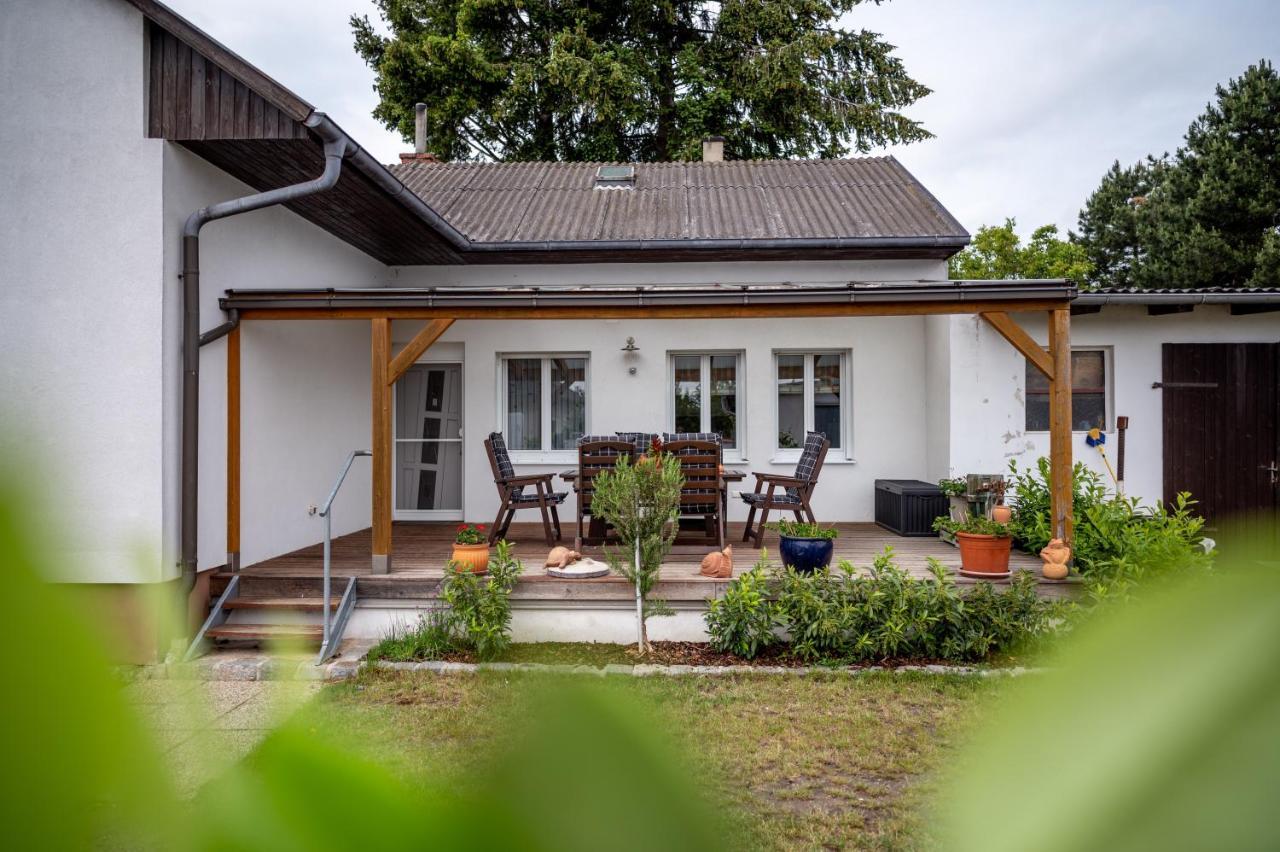 Winzerferienhaus Schueller Purbach am Neusiedlersee Buitenkant foto